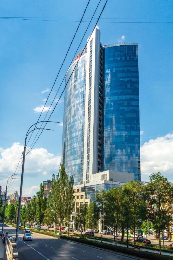 Бульвар Леси Украинки 10 Kiev Exterior foto