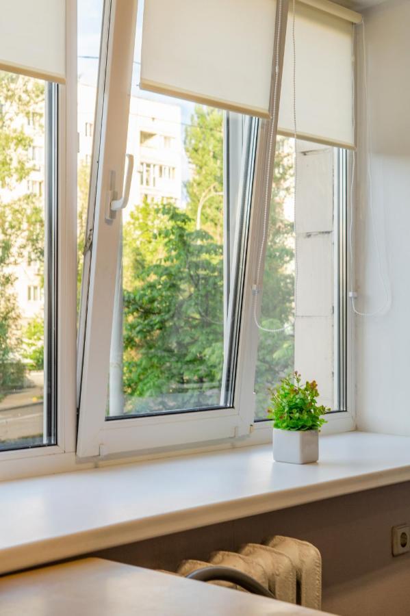 Бульвар Леси Украинки 10 Kiev Exterior foto